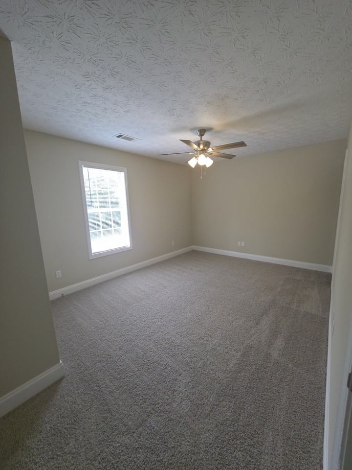 171 Westchester Cir #1 - Photo 7 of 16