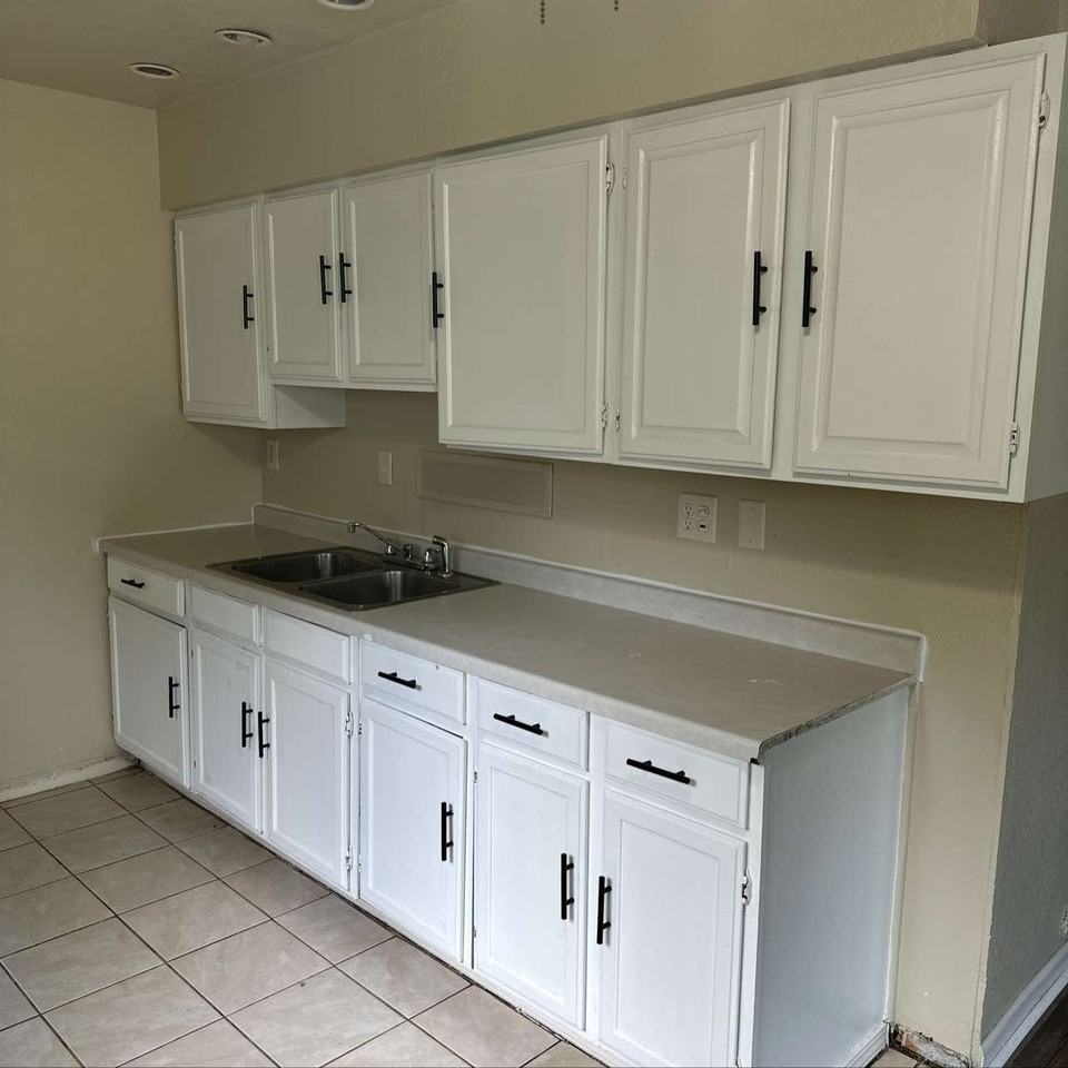 5817 N Teutonia Ave #1 - Photo 4 of 17