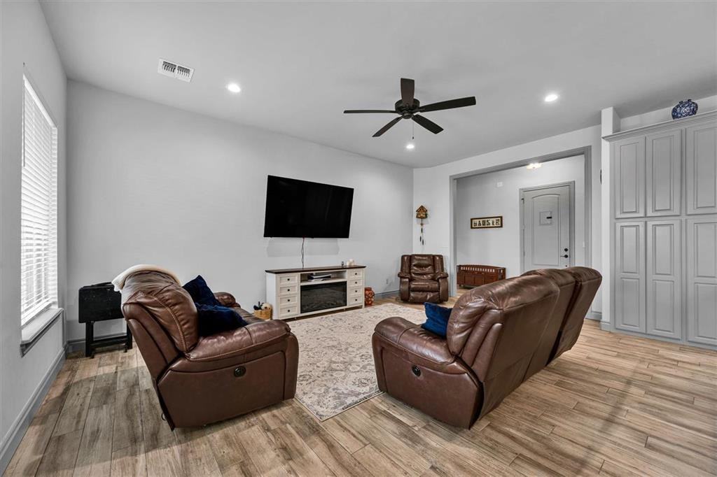 12422 Ne Stone Ridge Ln #1 - Photo 5 of 24