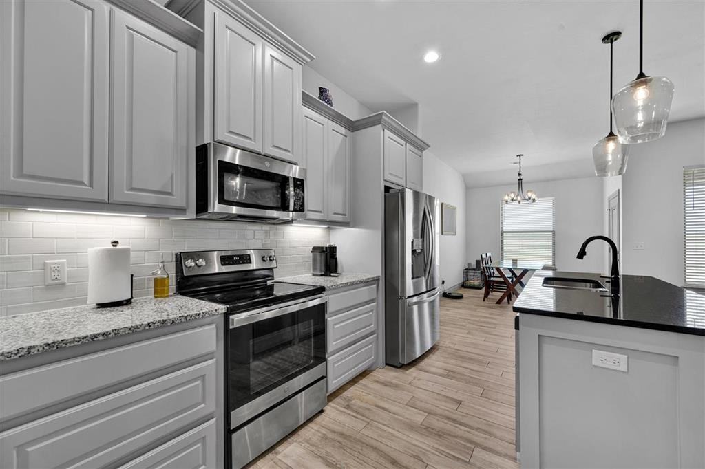 12422 Ne Stone Ridge Ln #1 - Photo 6 of 24