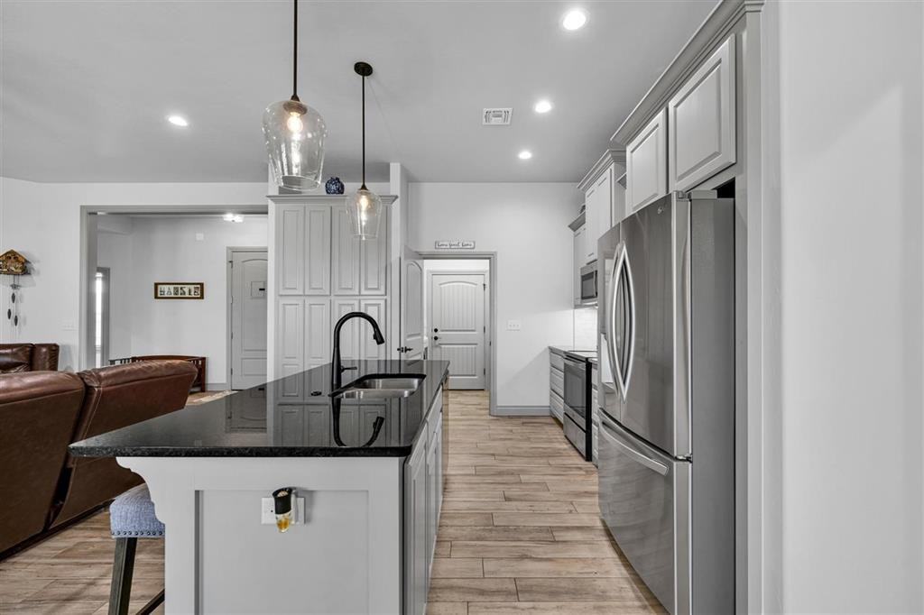 12422 Ne Stone Ridge Ln #1 - Photo 7 of 24