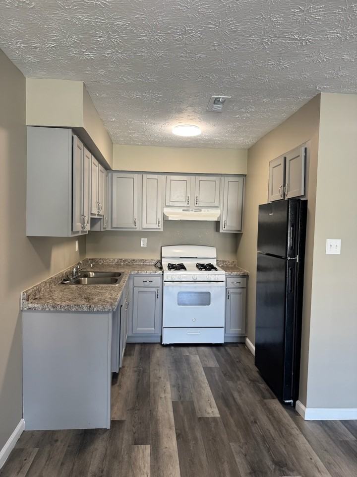 Preakness Apartments - Photo 3 of 16