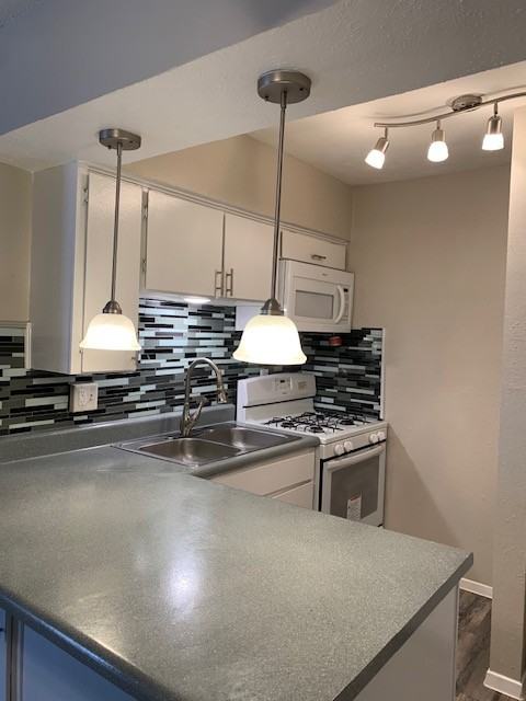 1233 Cavender Dr #215W - Photo 2 of 16