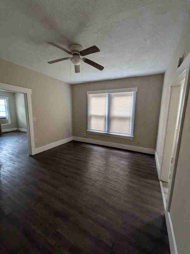 240 E 18th St #240 - Photo 7 of 13