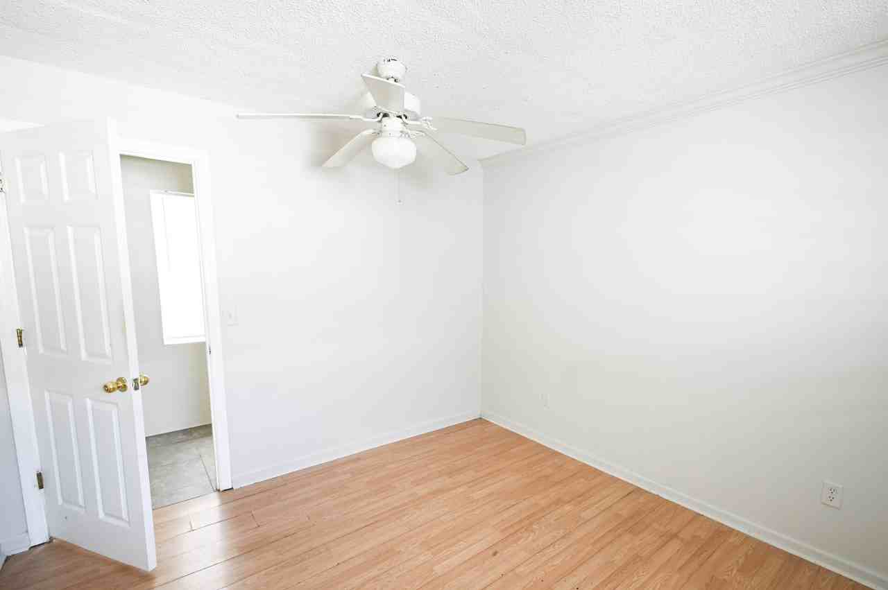 George 928 B Street #1 - Photo 4 of 7