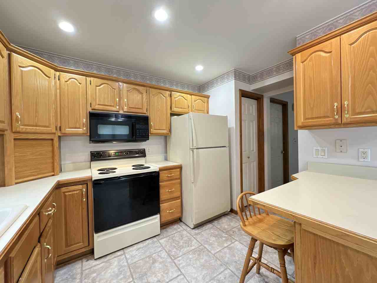 2742 Pleasant View Dr #8 - Photo 6 of 18