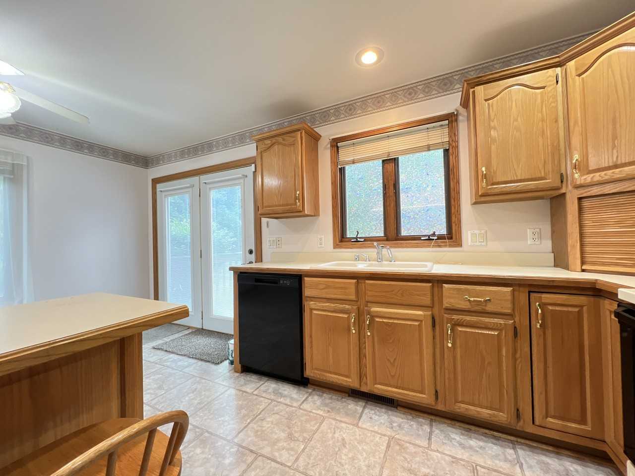 2742 Pleasant View Dr #8 - Photo 7 of 18