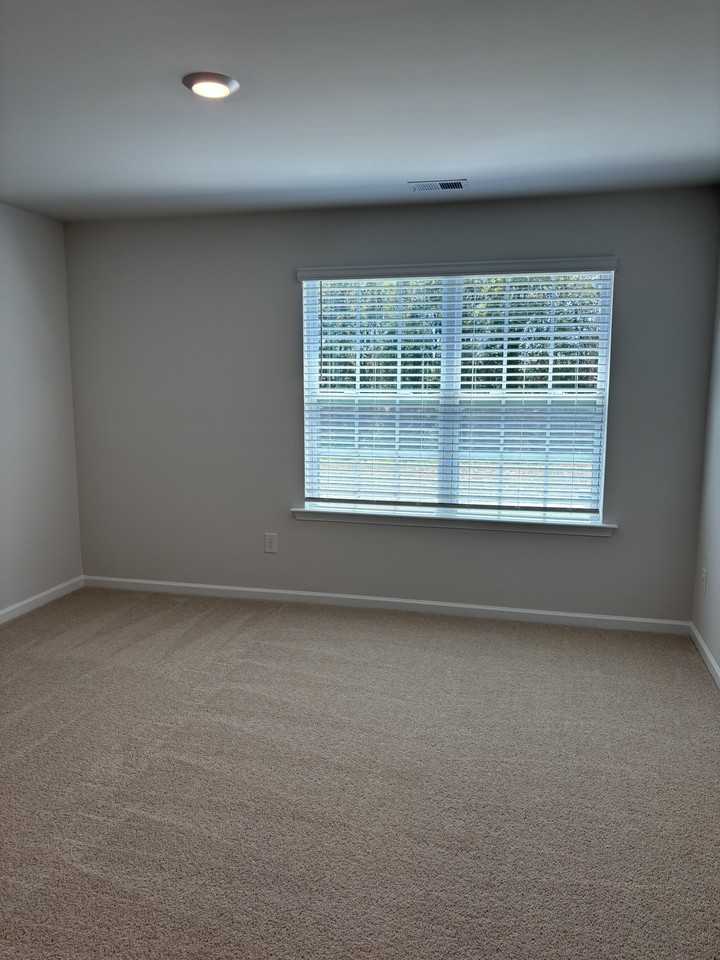 1412 Maltese Ln #1 - Photo 5 of 18