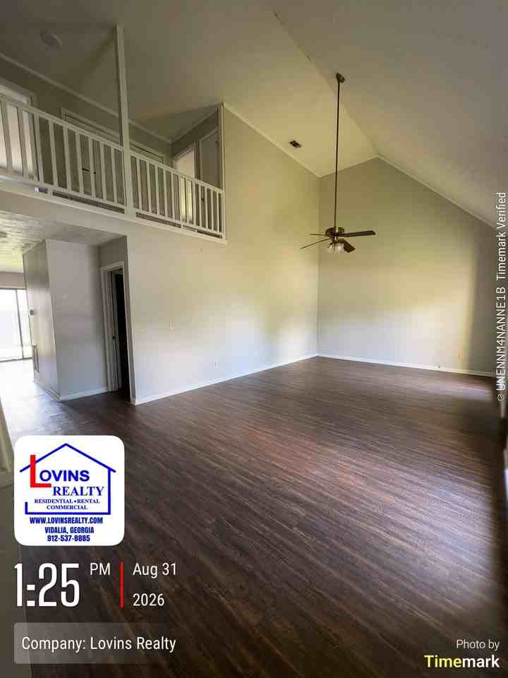 406 Randolph Dr #406 - Photo 2 of 9