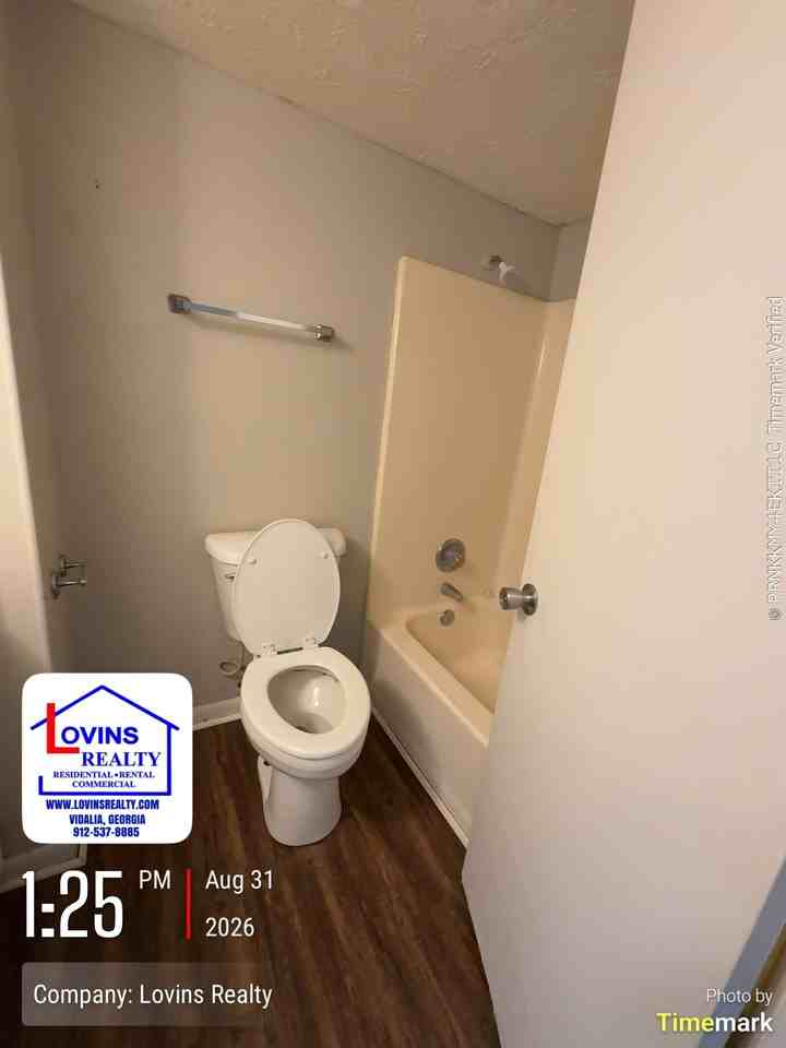 406 Randolph Dr #406 - Photo 5 of 9