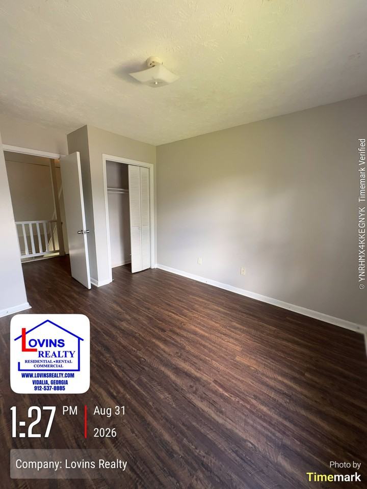 406 Randolph Dr #406 - Photo 7 of 9