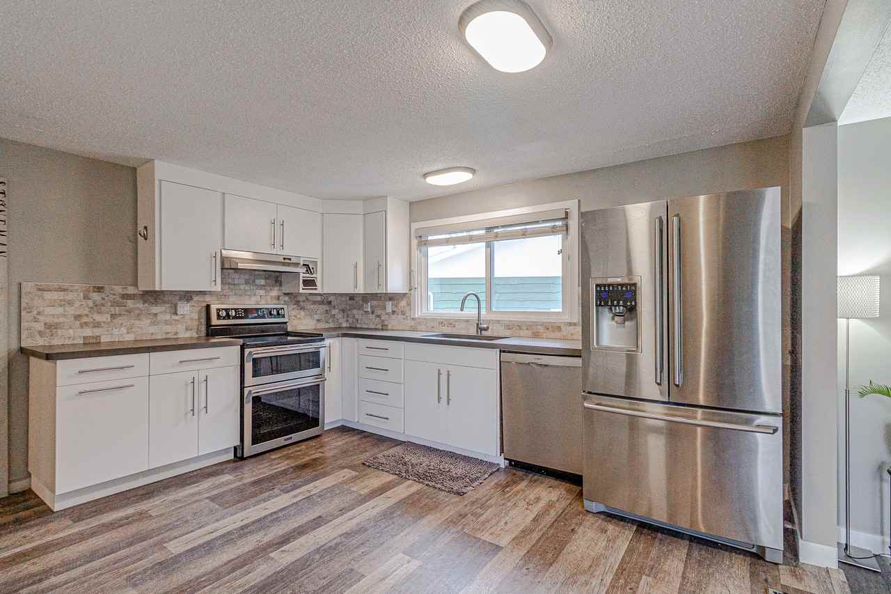 123 Woodpark Pl Sw - Photo 2 of 33