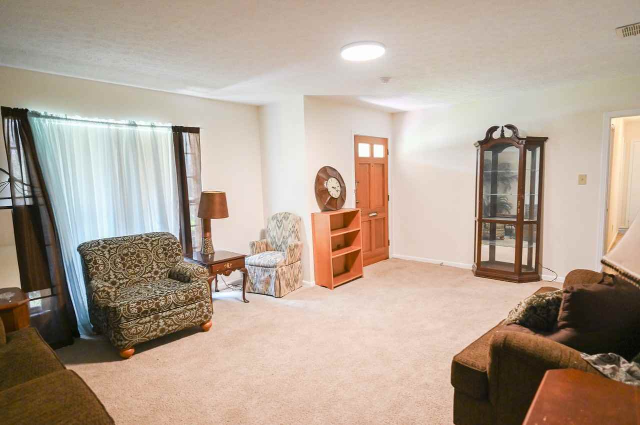 700 Spratt St #1 - Photo 4 of 17