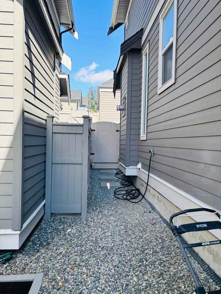 16531 21 Ave - Photo 2 of 13