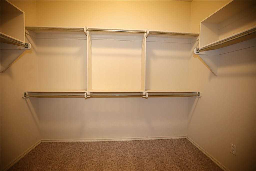 5904 Se 71st St #1 - Photo 6 of 17
