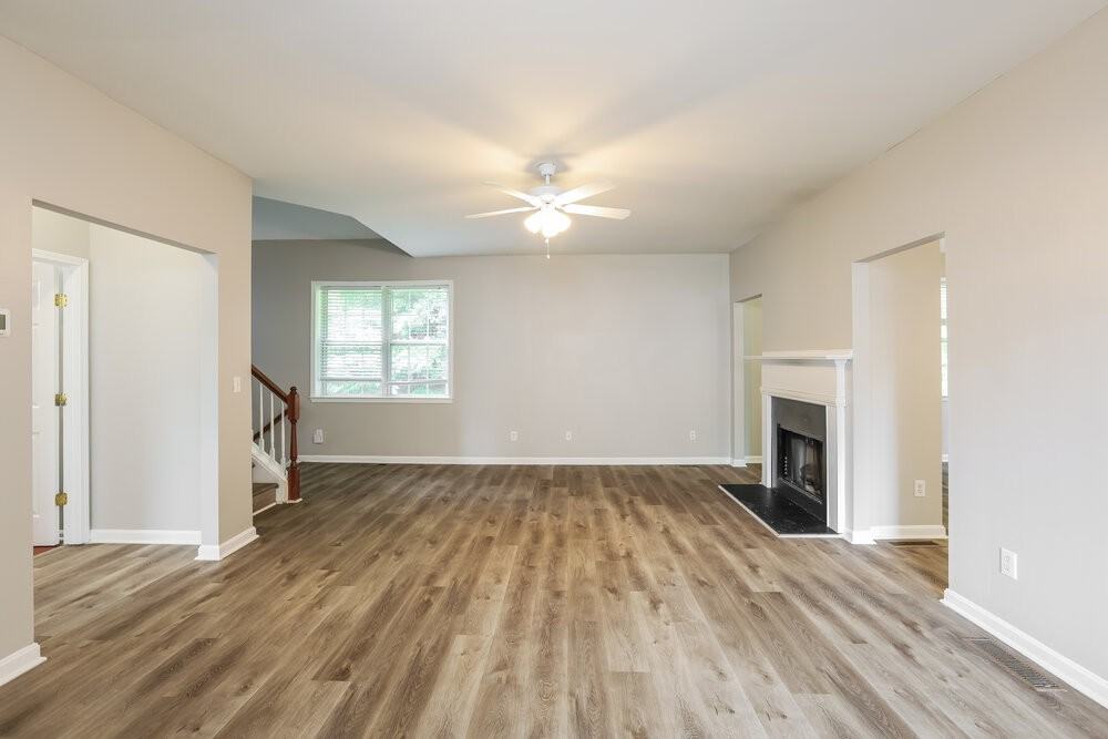 6049 Brookmere Ln - Photo 6 of 18