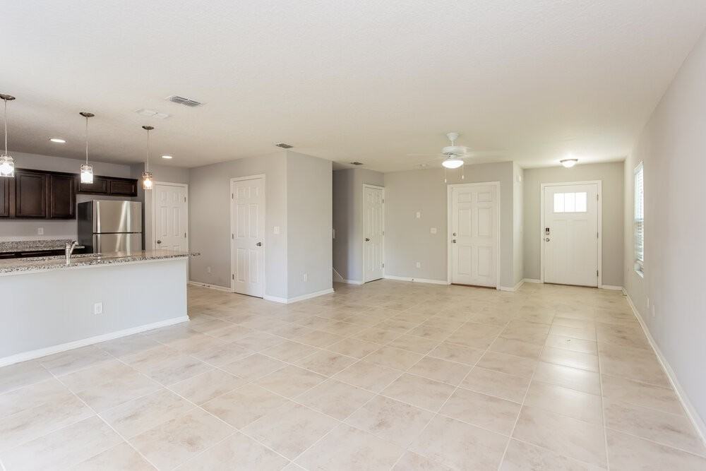 8349 Highfield Ave - Photo 6 of 17