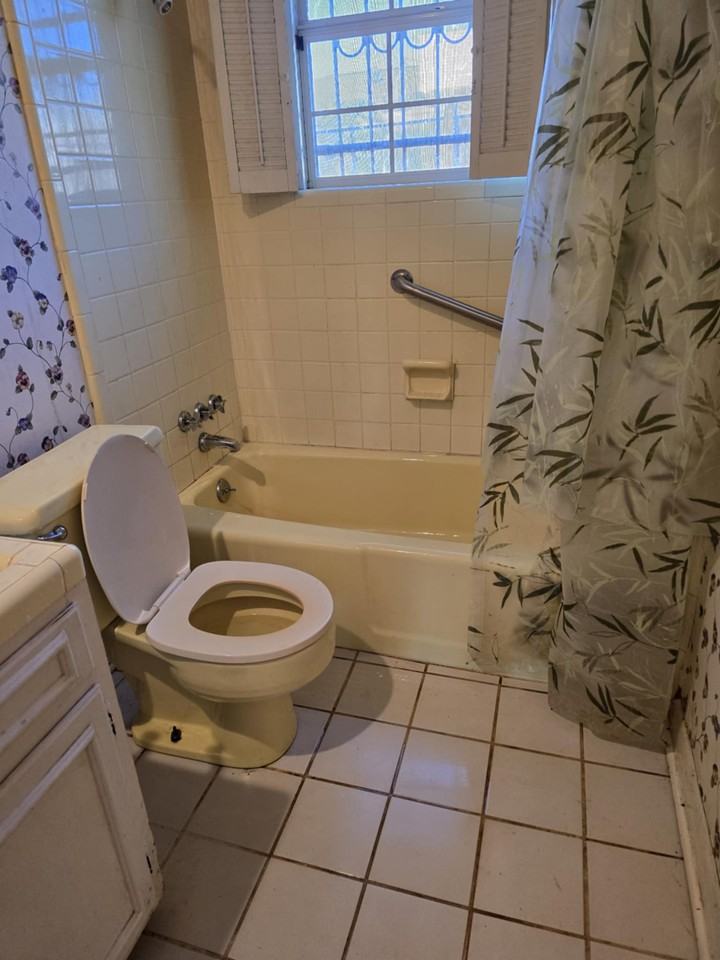 1435 Mockingbird Ln #1 - Photo 2 of 39