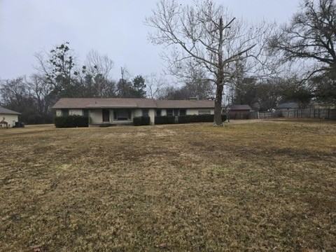 1435 Mockingbird Ln #1 - Photo 5 of 39