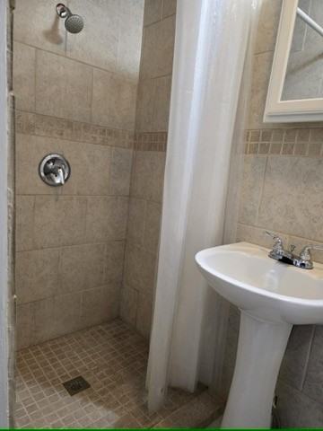 1435 Mockingbird Ln #1 - Photo 6 of 39