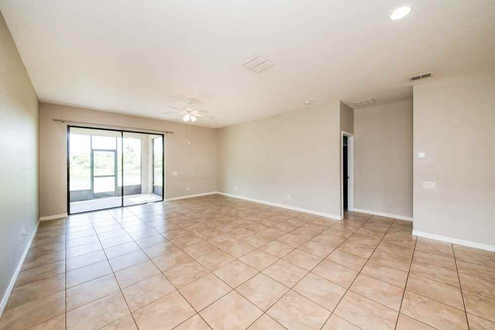 10615 55th Ct E - Photo 3 of 16