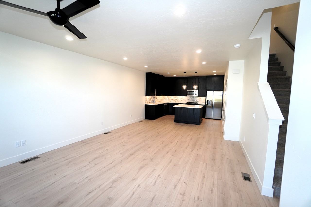 1333 N Webb Way #1 - Photo 5 of 34