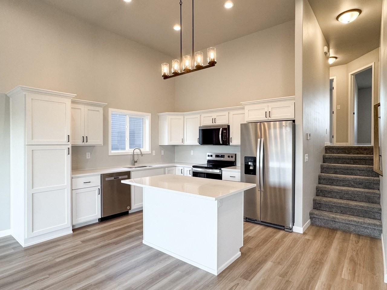 1105 Jill Dr W #1 - Photo 2 of 17