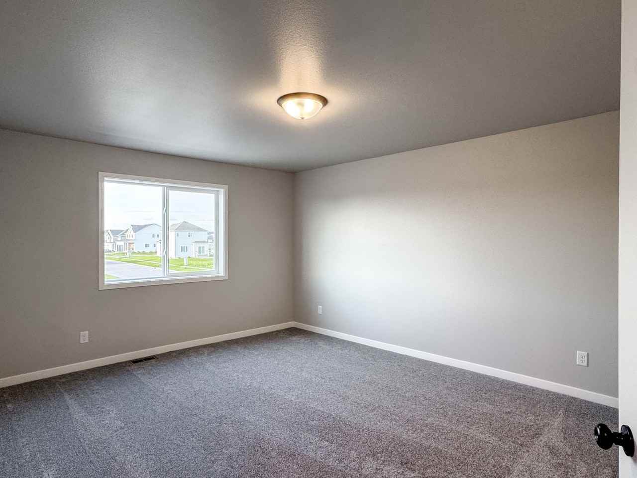 1105 Jill Dr W #1 - Photo 6 of 17