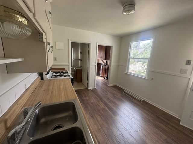 2020 Maxwell Ave #1 - Photo 3 of 9