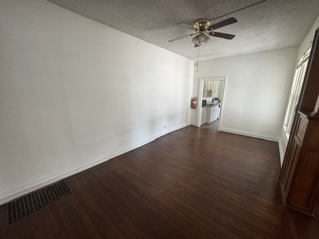 2020 Maxwell Ave #1 - Photo 7 of 9