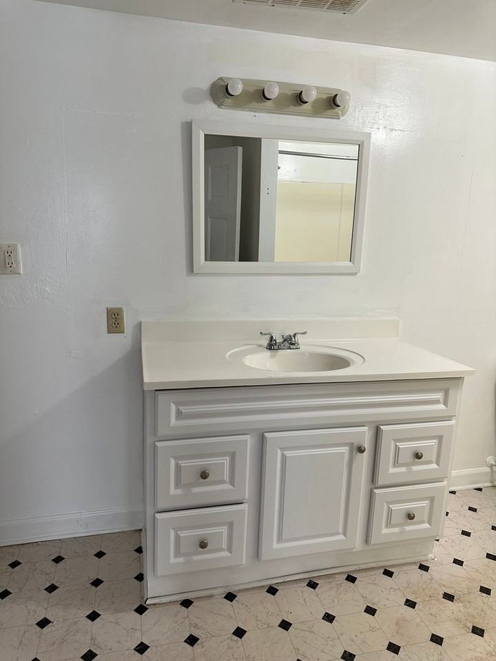 101 Griffin Ave - Photo 5 of 10