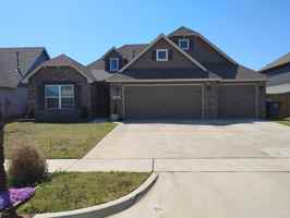 featured image of 12420 S Oxford Ave #1