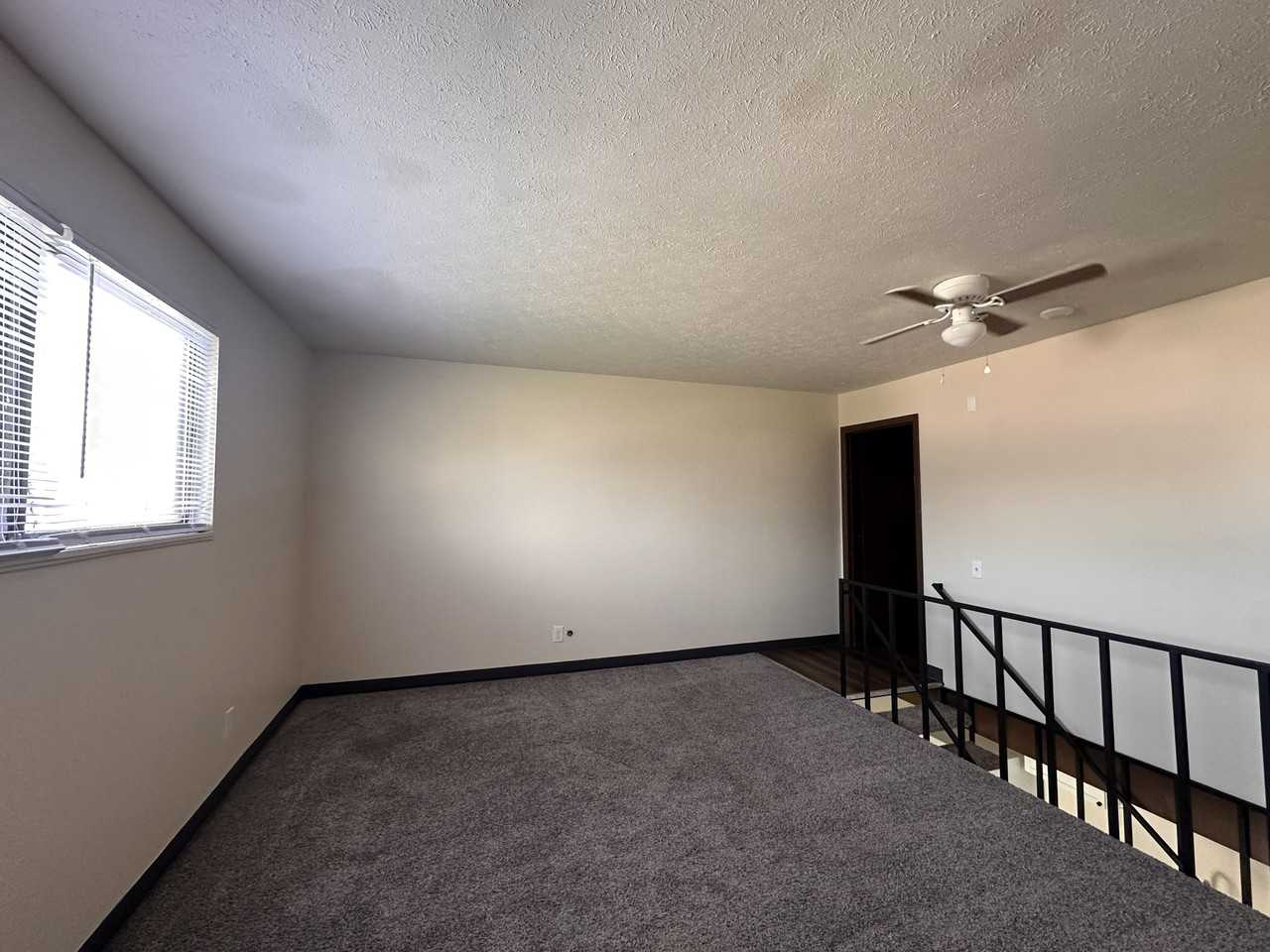 120 E Hubert Ave #C - Photo 7 of 9