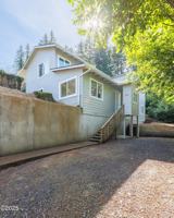 featured image of 177 Nw 6th St #1