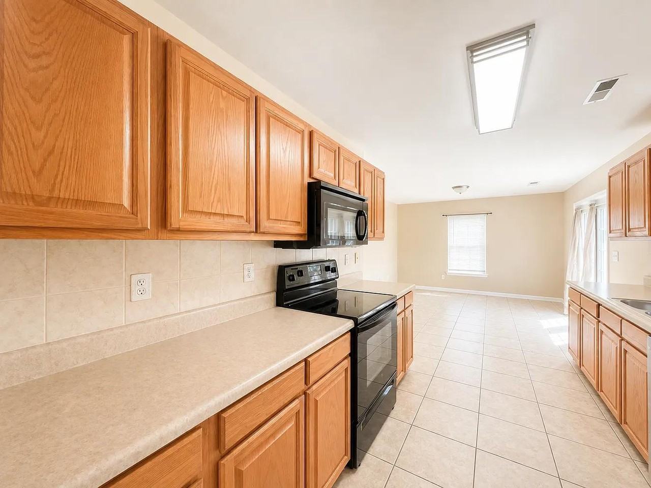 14 Bates Lake Ct #1 - Photo 7 of 24