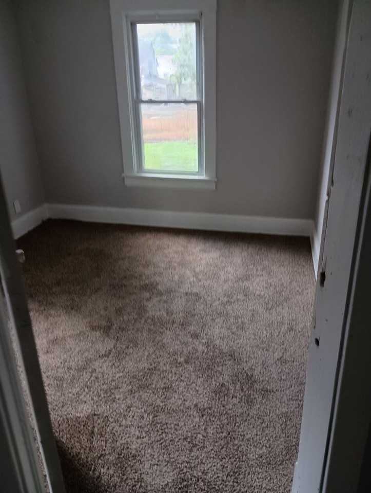 800 1/2 Beardsley St - Photo 3 of 13