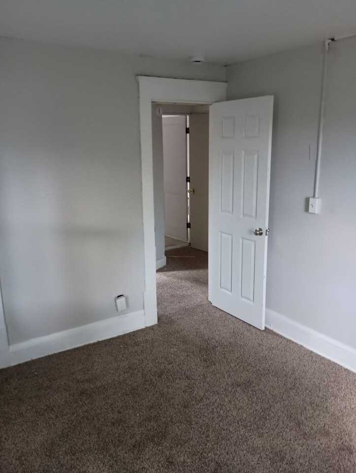 800 1/2 Beardsley St - Photo 7 of 13