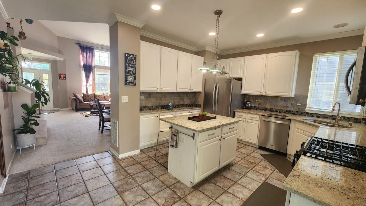 1759 Ellington Dr #D - Photo 4 of 22