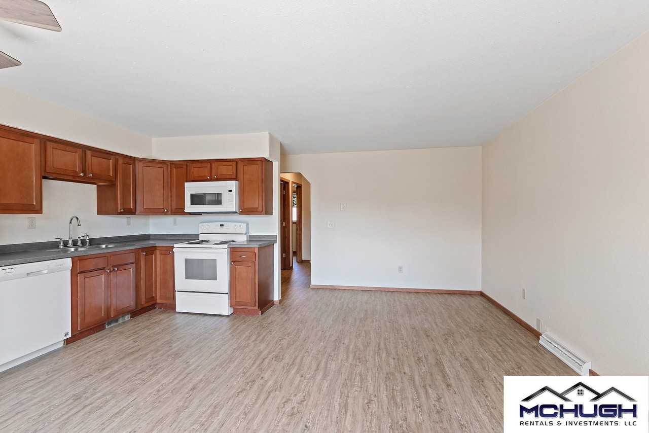 527 Northridge Dr #1 - Photo 3 of 17