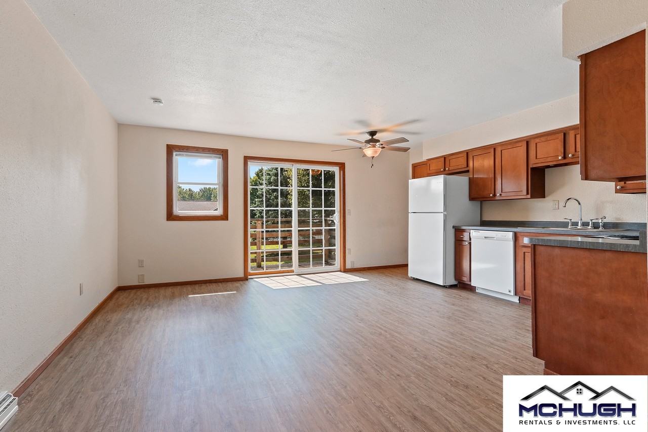 527 Northridge Dr #1 - Photo 4 of 17
