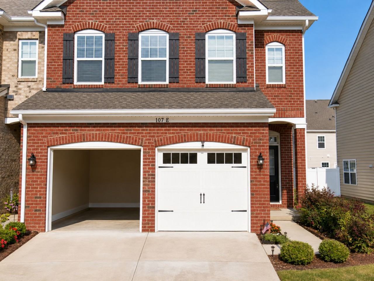 107 Dellbrook St #E - Photo 3 of 24