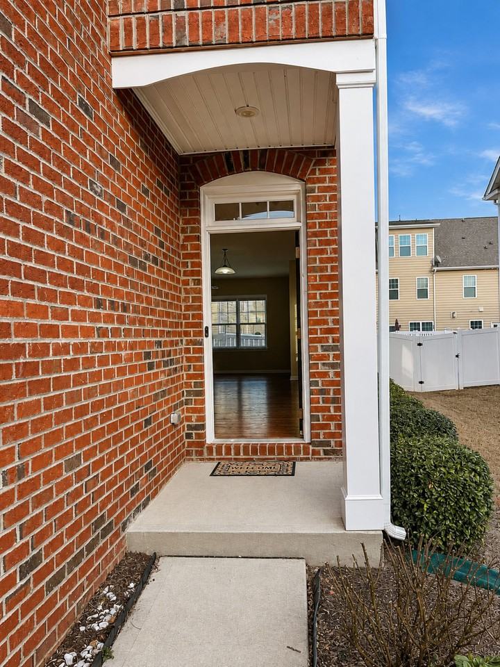 107 Dellbrook St #E - Photo 5 of 24