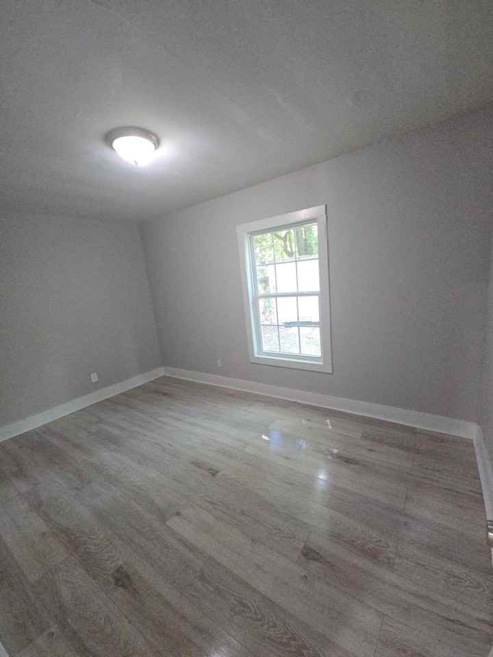 312 Carr Ave #1 - Photo 3 of 10