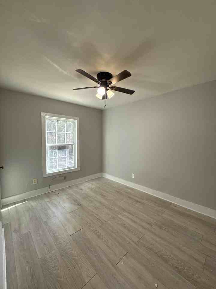 312 Carr Ave #1 - Photo 4 of 10