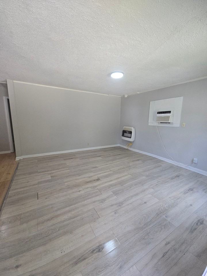 312 Carr Ave #1 - Photo 5 of 10