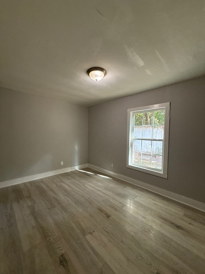 312 Carr Ave #1 - Photo 6 of 10