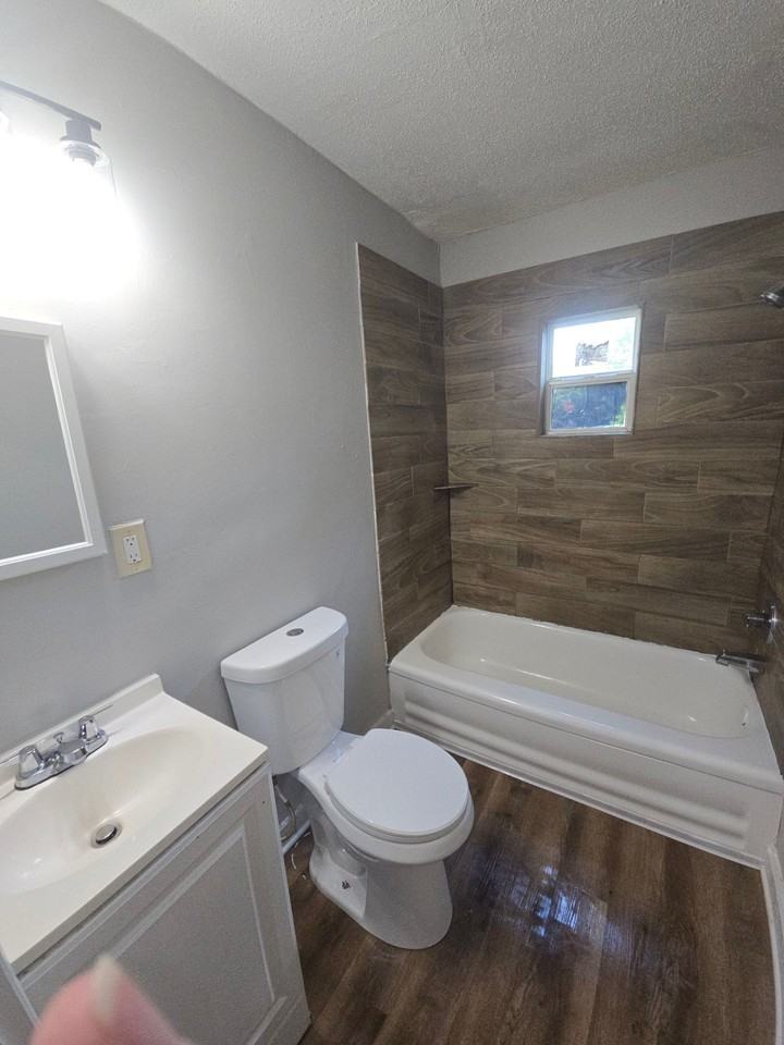 312 Carr Ave #1 - Photo 7 of 10