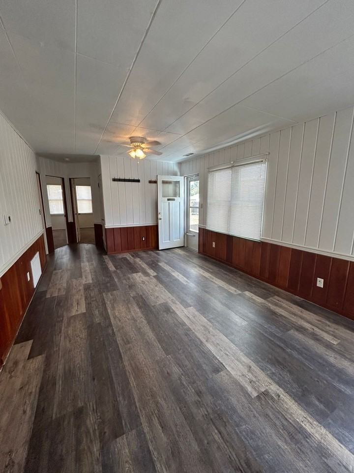 1016 E Roosevelt Ave - Photo 4 of 50