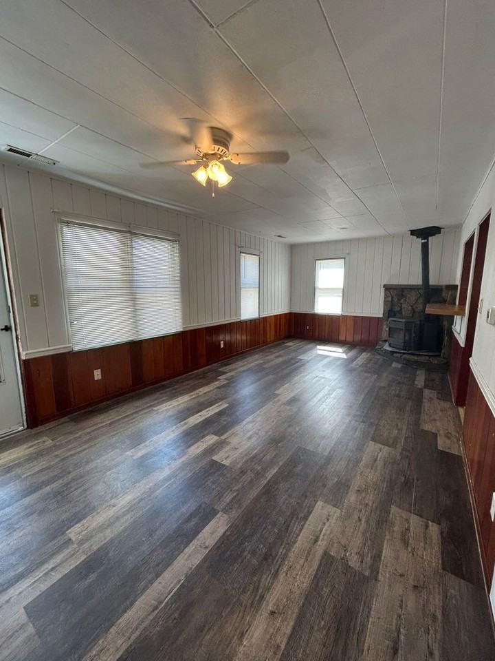 1016 E Roosevelt Ave - Photo 5 of 50