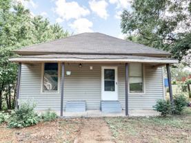 1518 S College St #A - Photo 1 of 1